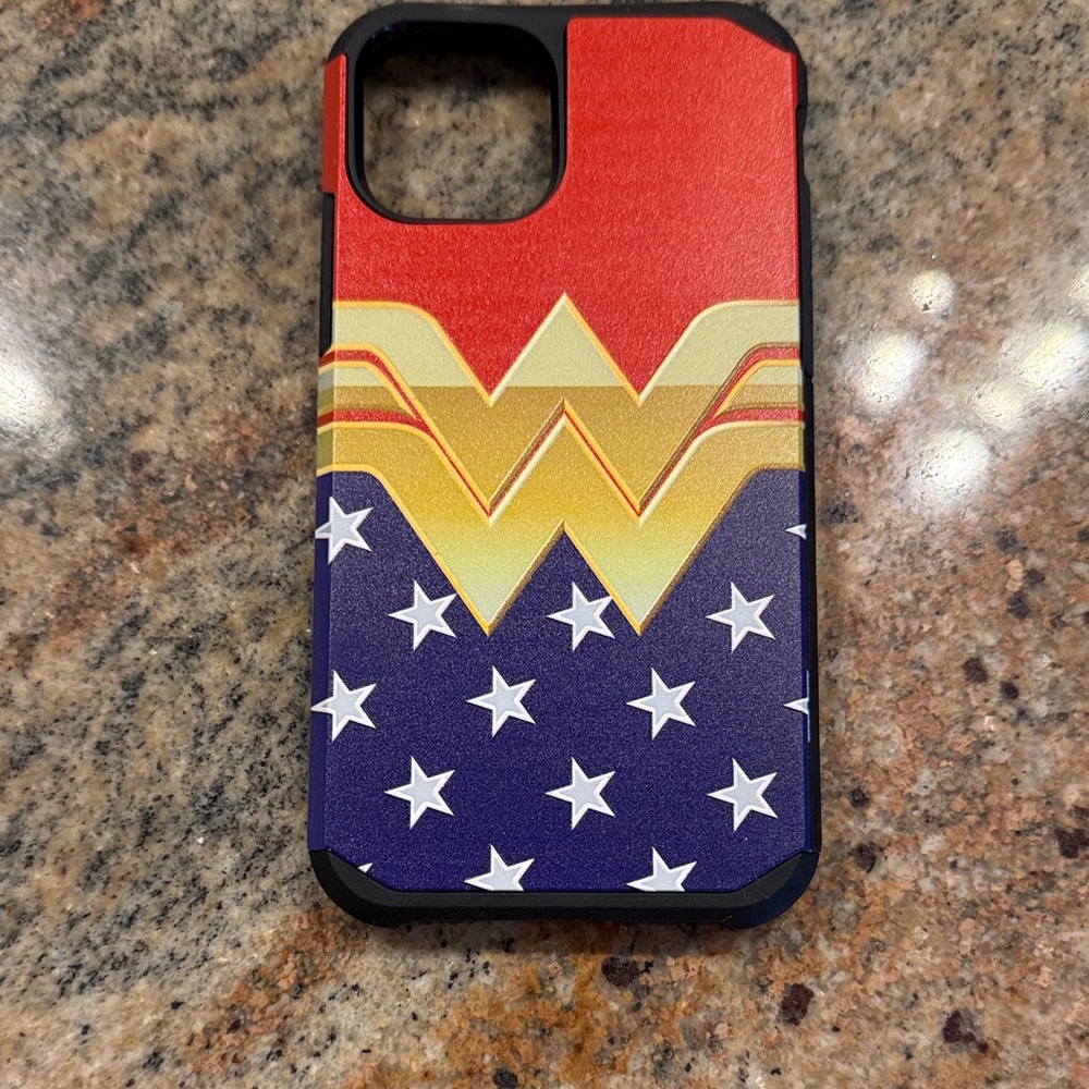 iPhone 14 Pro Wonder Woman case